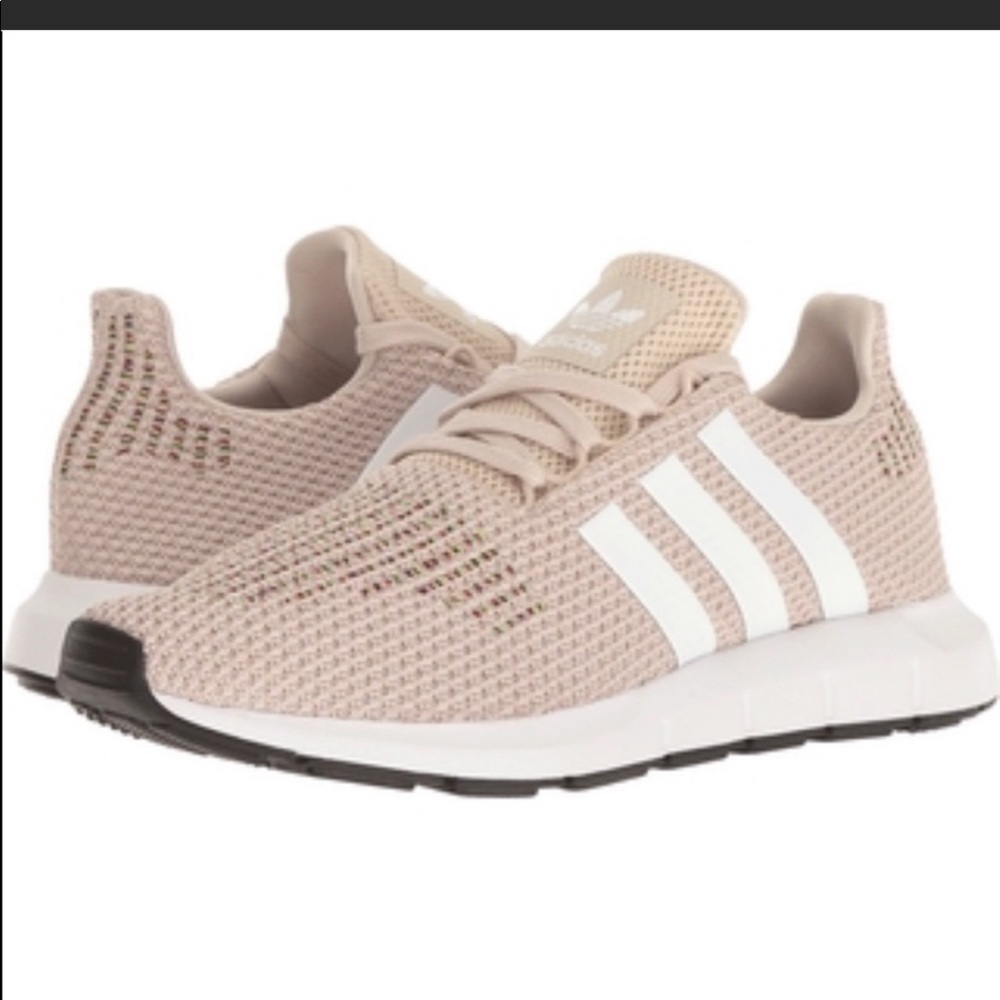 Adidas Swift Run